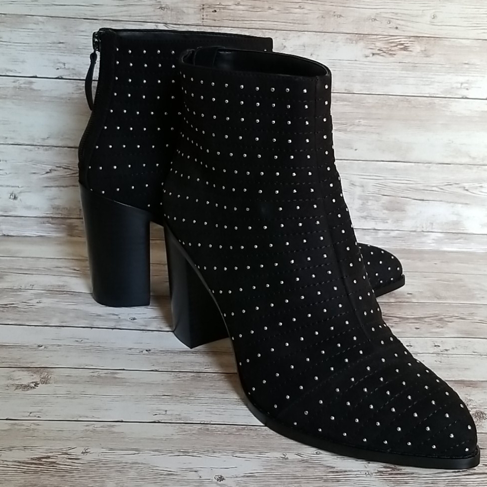 DKNY "Herald" Black Suede Ankle Bootie size 8.5